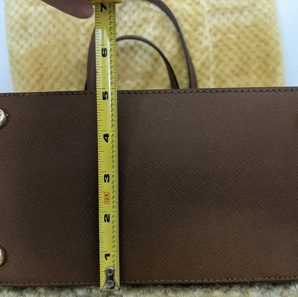 Michael Kors Jet Set Medium Leather Snap Pocket Tote Brown - Picture 4 of 10